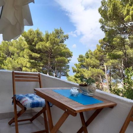 Peace And Quiet Apartment In Brela, Croatia Buitenkant foto