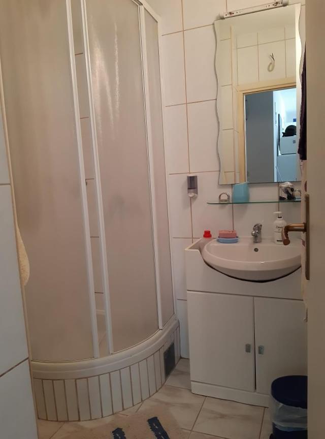Peace And Quiet Apartment In Brela, Croatia Buitenkant foto