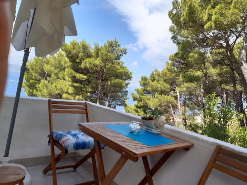 Peace And Quiet Apartment In Brela, Croatia Buitenkant foto